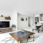 Amazing Apartment - 3Br 6P - Near Convention